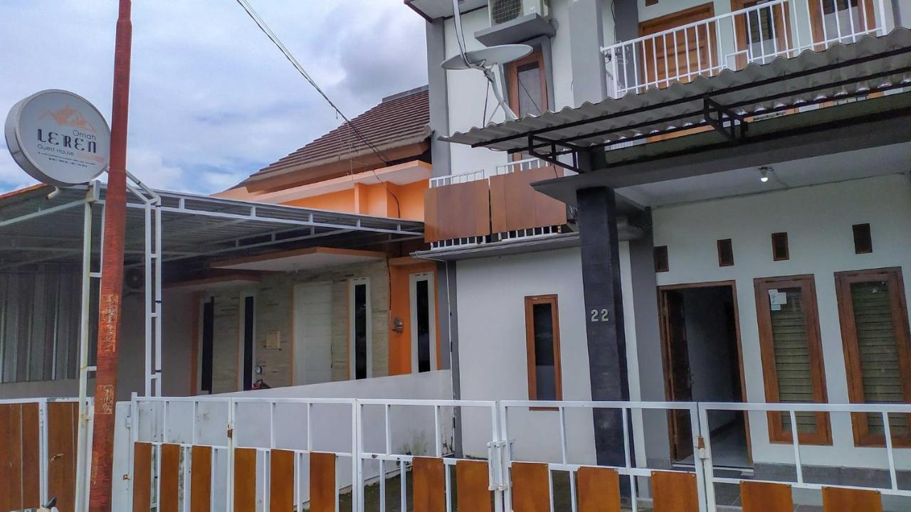 Omah Leren Mitra Reddoorz Near Gembiraloka Zoo Yogyakarta Hotel Exterior photo